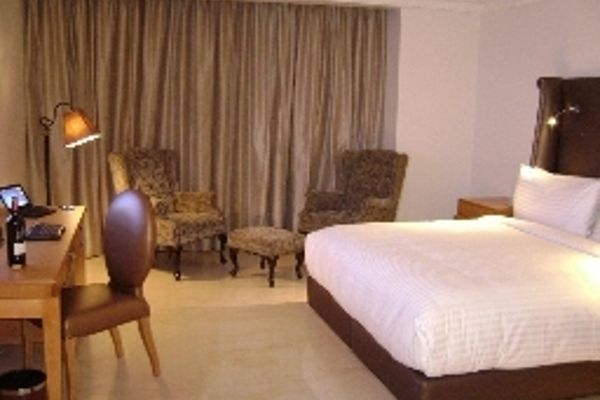 Victoria Crown Plaza Hotel (Lagos)